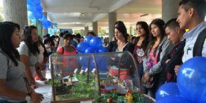 ESTUDIANTES DE NIVELACIÓN PRESENTARON FERIA INTEGRADORA