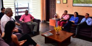UNA DELEGACIÓN DE LA UEA SE REUNIÓ CON ALCALDE DE PASTAZA