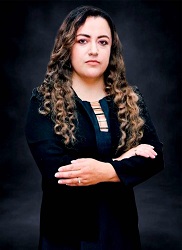 Dra.-LORENA_PAREDES2-747x1024